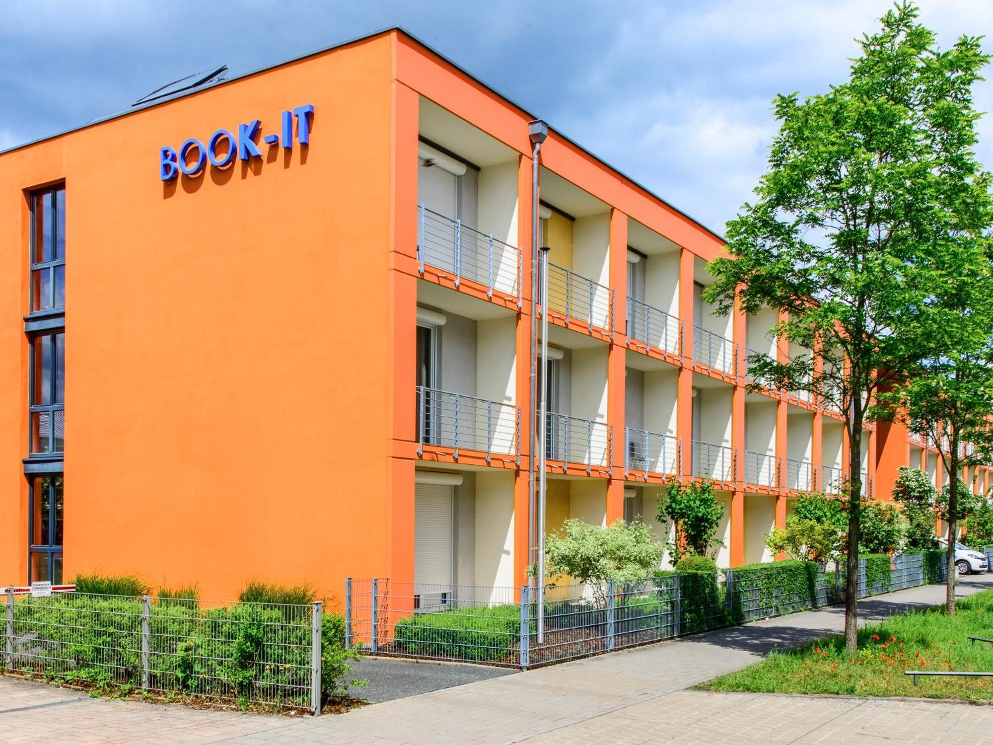 Med Apart Erlangen Exterior foto